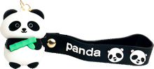 Porte-clés panda avec un bracelet noir